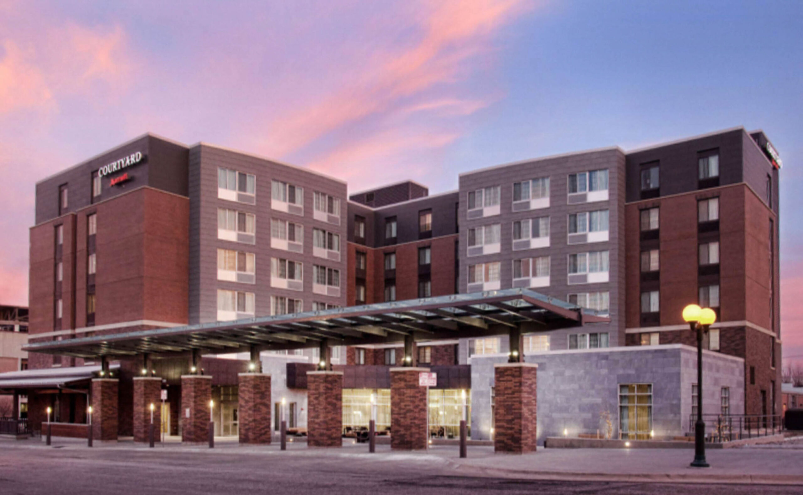 Courtyard Marriott Exterior